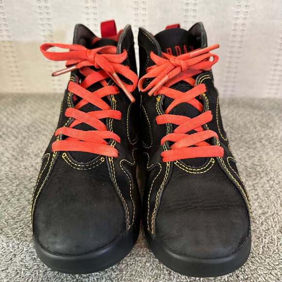 Jordan Boy's Air 7 Retro BG Black/Citrus/Varsity Red - Picture 3 of 10